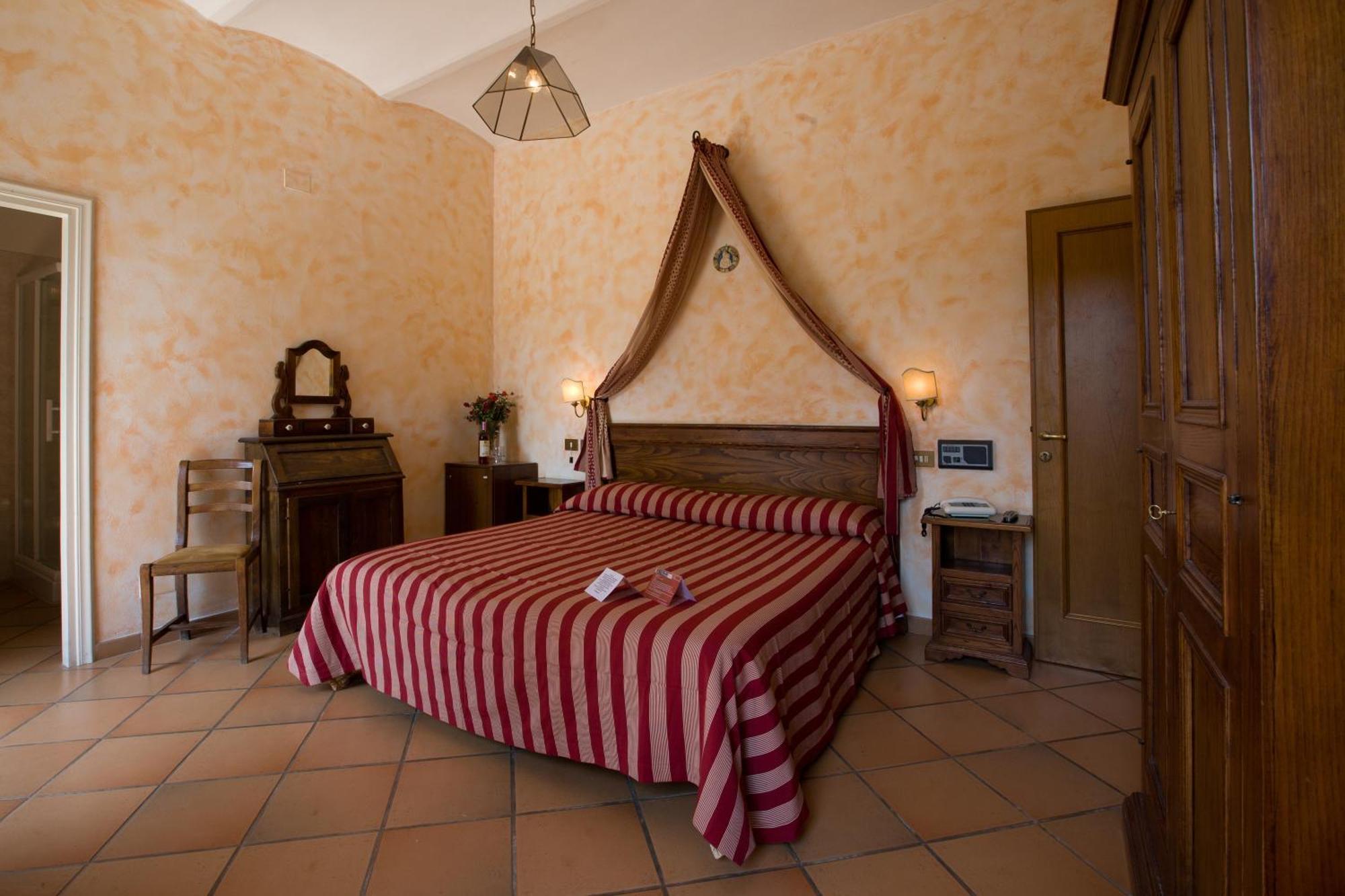 Agriturismo Palazzo Bandino - Wine Cellar, On Reservation Restaurant And Spa เคียนเชียโนแตร์เม ภายนอก รูปภาพ