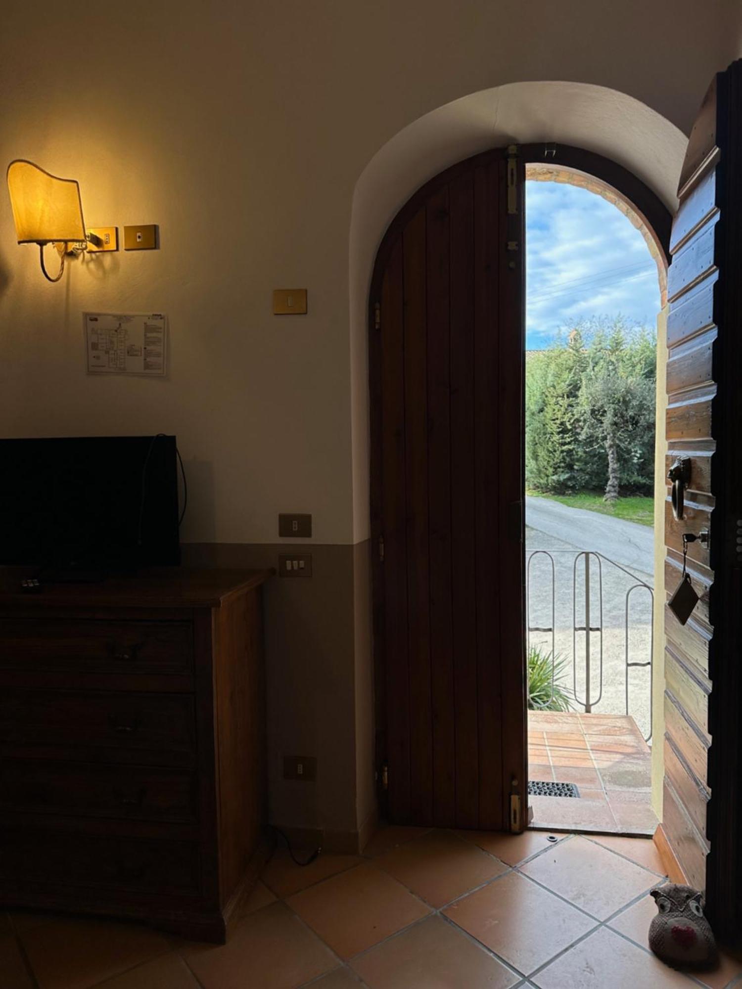 Agriturismo Palazzo Bandino - Wine Cellar, On Reservation Restaurant And Spa เคียนเชียโนแตร์เม ภายนอก รูปภาพ